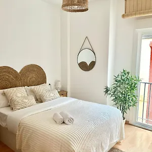 new-apartment-in-malaga-center.hotelsinnerja.org/