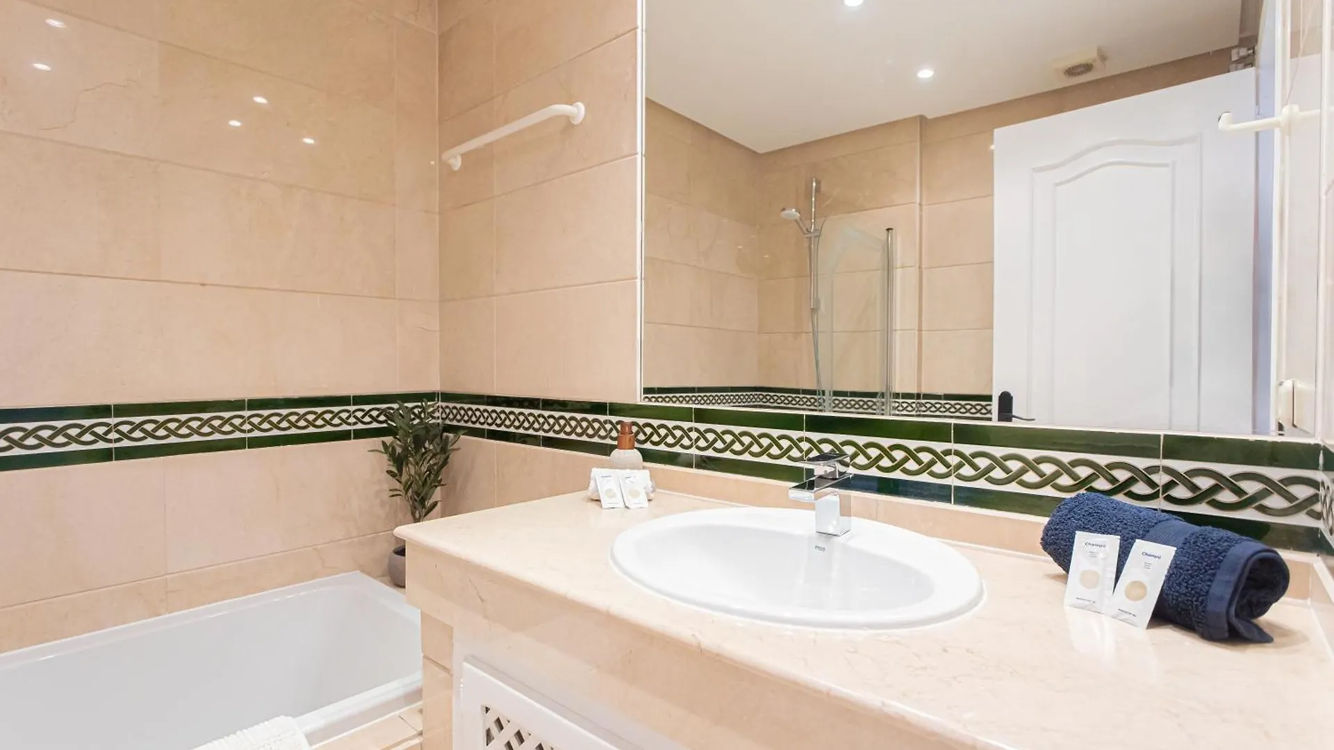 Los Arqueros, Benahavis - Holiday Rental Apartment España