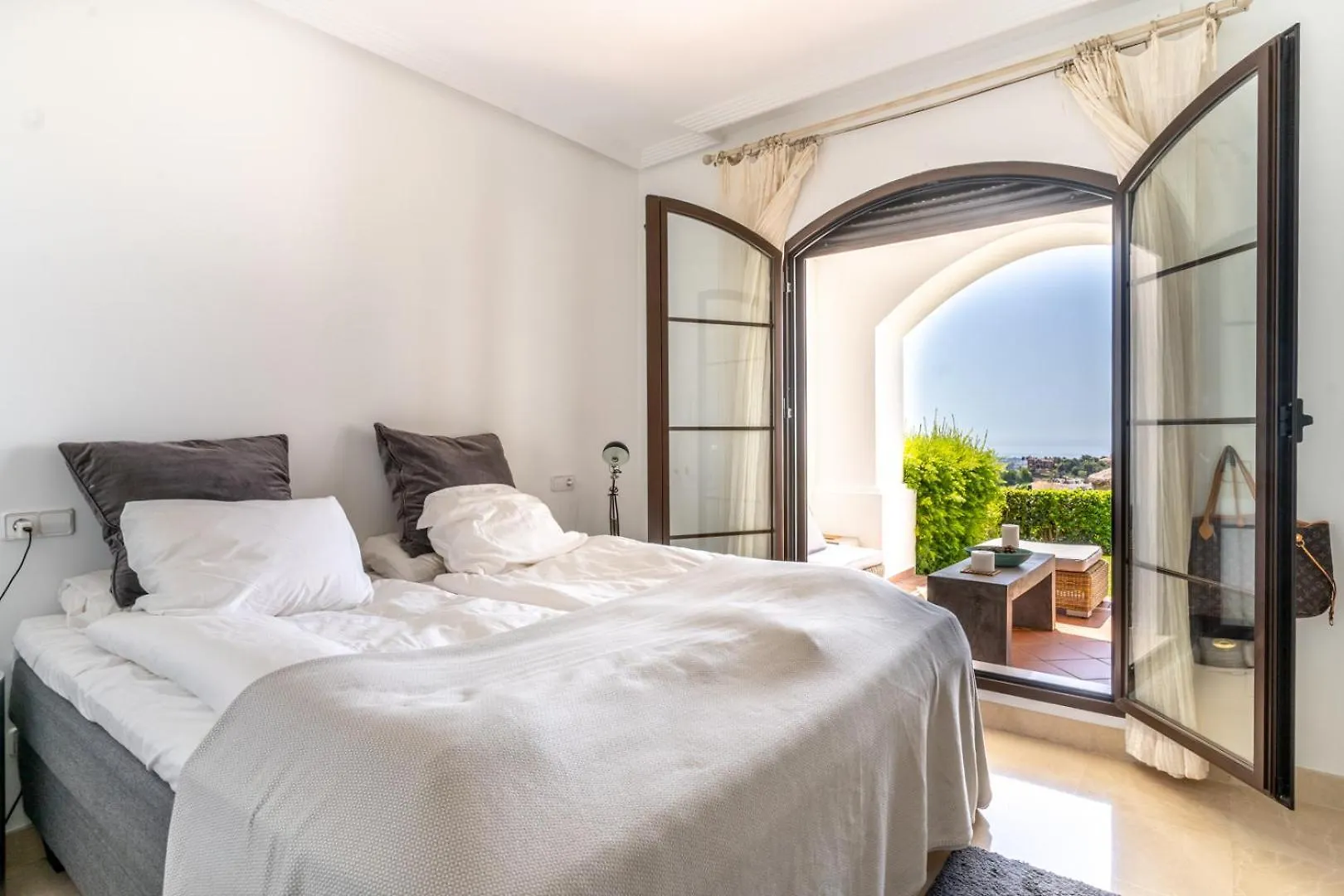Los Arqueros, Benahavis - Holiday Rental Apartment